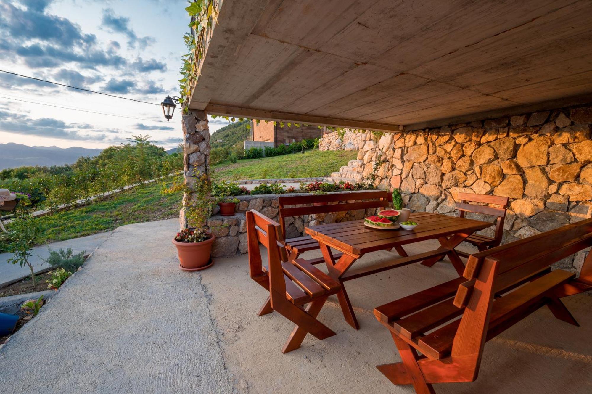 Apartment Macic Dub I Kotor Exterior foto
